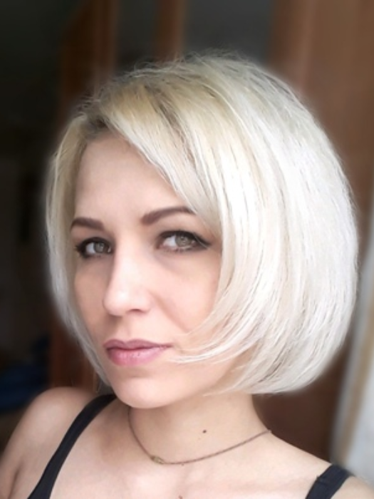 Short Bob Straight Gray Lace Part Synthetic Wig By imwigs®