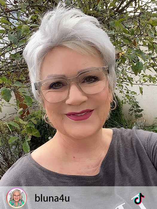 Light Gray Straight Layered Short Synthetic Wigs (Capless ) By imwigs®