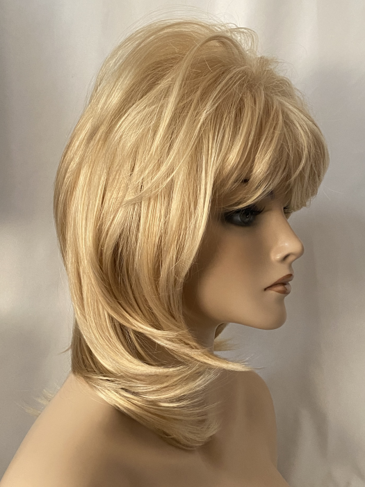 Layered Hairstyle Wigs Middle Length Capless Synthetic Wigs By imwigs®